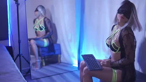 Snapshot of coconutcatin chatting on 12/22/25, 08:17 Coconutcatin online show from 12/22/25, 08:17