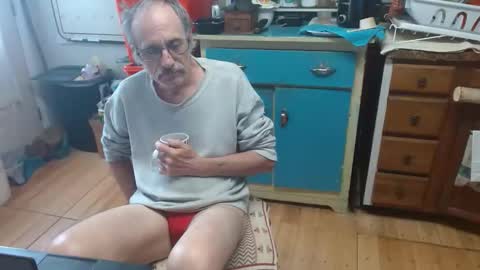 Snapshot of coffee601 chatting on 05/13/26, 03:31 coffee601 online show from 05/13/26, 03:31