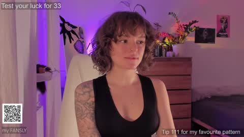 Olivia online show from 12/20/24, 10:11