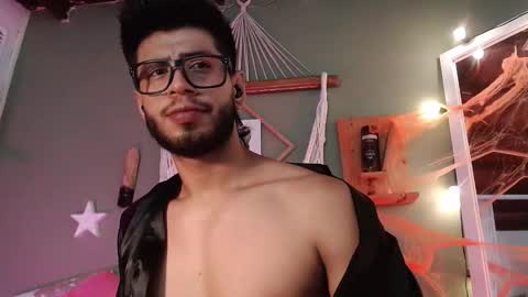 Snapshot of colby_smit chatting on 11/02/25, 08:39 Colby online show from 11/02/25, 08:39