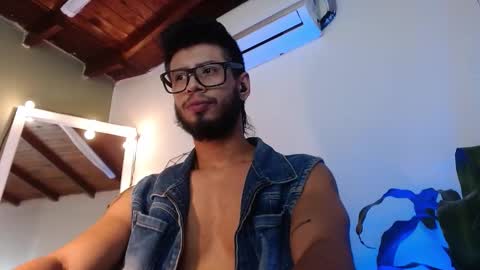 Snapshot of colby_smit chatting on 02/01/26, 09:24 Colby online show from 02/01/26, 09:24