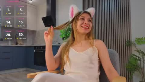 Snapshot of colbymcroberts chatting on 04/11/26, 11:14 Carry online show from 04/11/26, 11:14