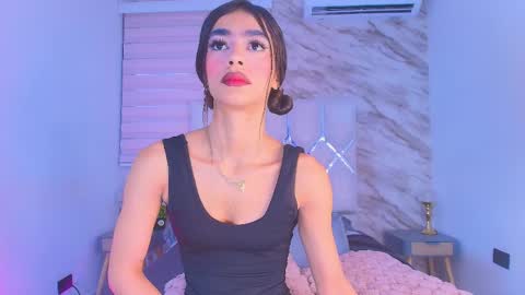 colett online show from 04/14/26, 12:00