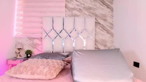 Snapshot of colett_hall chatting on 04/23/26, 11:53 colett online show from 04/23/26, 11:53