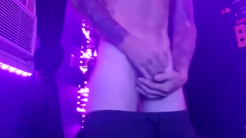 colevan2390 online show from 11/14/25, 04:49