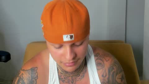 Snapshot of colin_prince2 chatting on 12/15/24, 02:19 COLIN online show from 12/15/24, 02:19