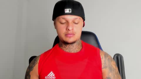 Snapshot of colin_prince2 chatting on 12/30/24, 02:31 COLIN online show from 12/30/24, 02:31