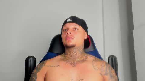 Snapshot of colin_prince2 chatting on 12/30/24, 05:37 COLIN online show from 12/30/24, 05:37