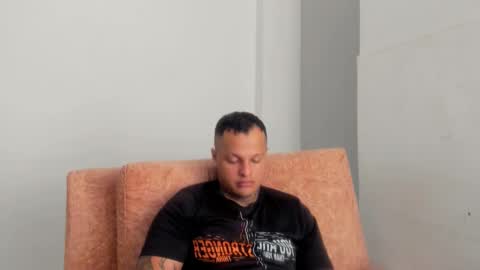 Snapshot of colin_prince2 chatting on 02/25/25, 09:24 COLIN online show from 02/25/25, 09:24