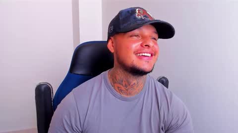 Snapshot of colin_prince2 chatting on 02/20/26, 04:07 COLIN online show from 02/20/26, 04:07