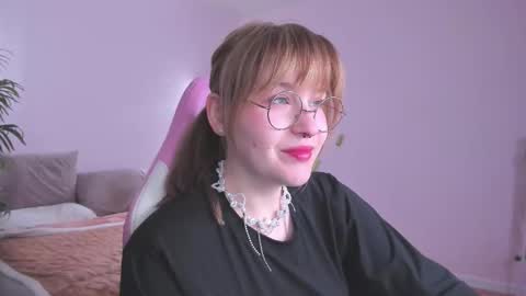 Collen Mon Tue Wed Thu Fri GMT 3 0300am - 0900am  online show from 01/13/26, 04:45