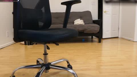 College001 online show from 09/14/25, 12:48