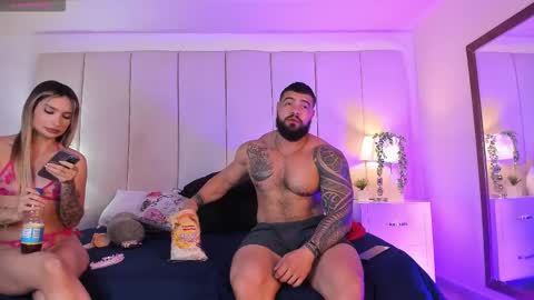 college_muscle_ass online show from 11/11/25, 10:10