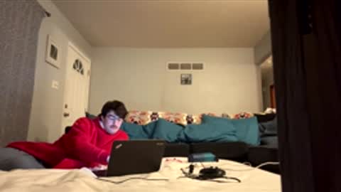 college_packing_8 online show from 02/03/26, 01:59