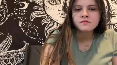 Snapshot of collegegirlxo69 chatting on 01/01/25, 10:24 collegegirlxo69 online show from 01/01/25, 10:24
