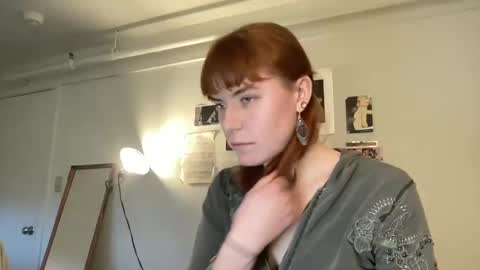 Snapshot of collegegurlll chatting on 02/05/25, 09:50 lex online show from 02/05/25, 09:50