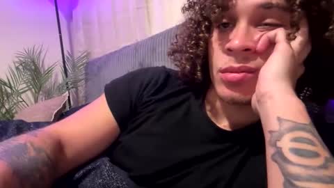 Snapshot of collegeitalian chatting on 01/14/26, 09:37 Adonis of online show from 01/14/26, 09:37