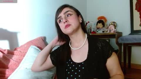 Collette online show from 11/13/25, 04:33