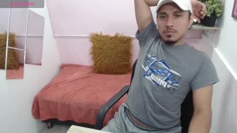 Snapshot of colombiachatur chatting on 09/12/25, 05:13 colombiachatur online show from 09/12/25, 05:13