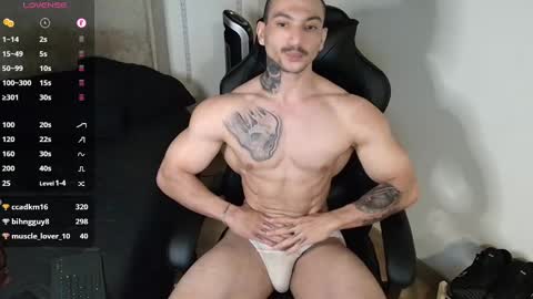 Snapshot of colombianmuscle8 chatting on 02/19/25, 05:16 colombianmuscle8 online show from 02/19/25, 05:16