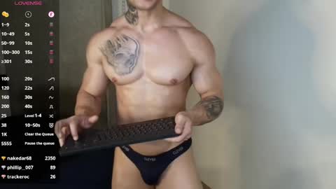 Snapshot of colombianmuscle8 chatting on 06/09/26, 03:40 colombianmuscle8 online show from 06/09/26, 03:40