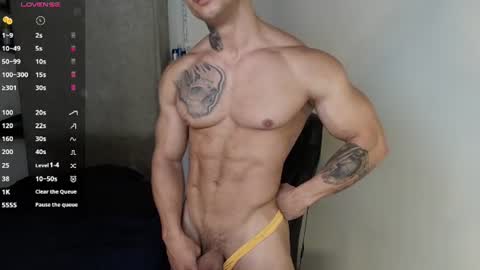 Snapshot of colombianmuscle8 chatting on 06/23/26, 03:54 colombianmuscle8 online show from 06/23/26, 03:54