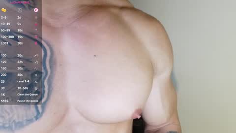 Snapshot of colombianmuscle8 chatting on 06/26/26, 12:59 colombianmuscle8 online show from 06/26/26, 12:59