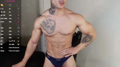 Snapshot of colombianmuscle8 chatting on 07/14/26, 03:18 colombianmuscle8 online show from 07/14/26, 03:18