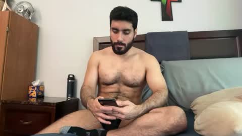colombianstud94 online show from 06/15/26, 09:39