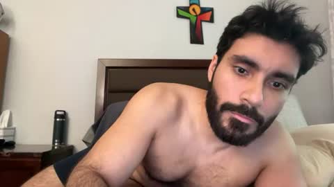 colombianstud94 online show from 08/01/26, 07:57
