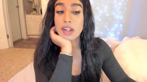    ........ Instagram  Lorysexys online show from 11/24/25, 05:51