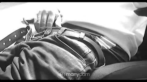 Snapshot of colonel18 chatting on 12/21/25, 10:50 Mike online show from 12/21/25, 10:50