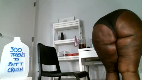 Noni online show from 01/31/25, 01:34