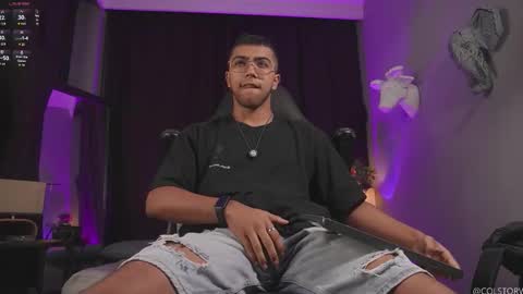 colstorw_ online show from 01/17/26, 09:58