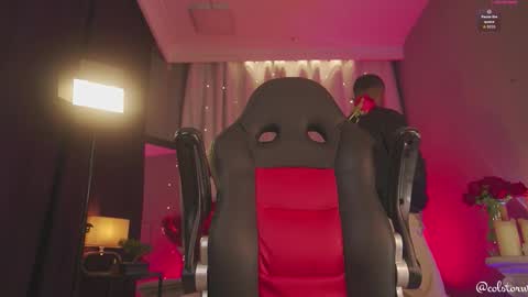 colstorw_ online show from 02/11/26, 09:58