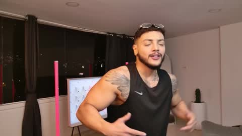 Jhoan online show from 10/13/25, 02:11