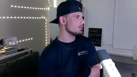 Snapshot of coltoncullens chatting on 11/09/25, 03:05 Colton Cullens online show from 11/09/25, 03:05