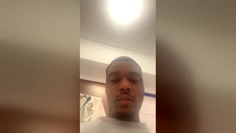 Snapshot of comedorderua4 chatting on 03/11/26, 02:01 comedorderua4 online show from 03/11/26, 02:01