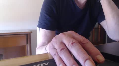 comemivuoi2 online show from 04/11/26, 07:56