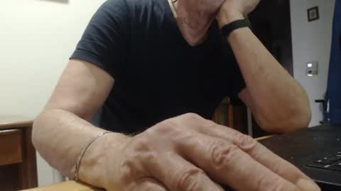 comemivuoi2 online show from 04/13/26, 04:51