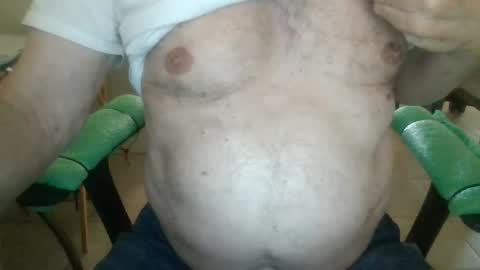 Snapshot of comeonmymouth chatting on 01/09/25, 06:15 comeonmymouth online show from 01/09/25, 06:15