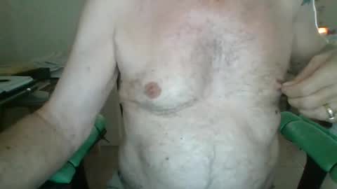 Snapshot of comeonmymouth chatting on 10/08/25, 02:25 comeonmymouth online show from 10/08/25, 02:25