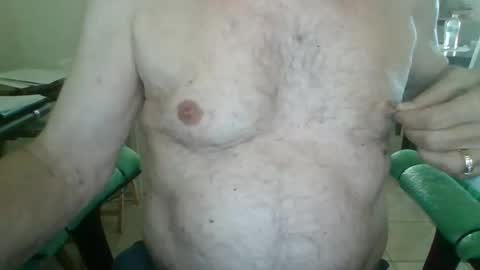 Snapshot of comeonmymouth chatting on 10/30/25, 03:57 comeonmymouth online show from 10/30/25, 03:57