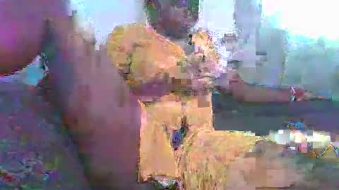 Snapshot of comicalcara chatting on 01/19/25, 02:06 Cara online show from 01/19/25, 02:06