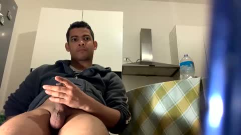 Snapshot of comobailamioso chatting on 03/12/25, 10:50 comobailamioso online show from 03/12/25, 10:50