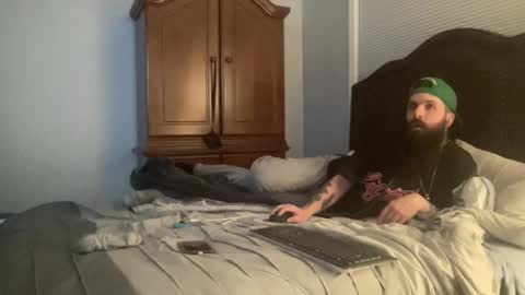 Snapshot of concentralized chatting on 02/08/25, 09:13 Matt online show from 02/08/25, 09:13