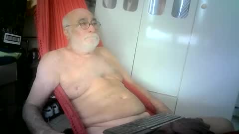 Snapshot of concris chatting on 09/20/25, 10:49 Paturi online show from 09/20/25, 10:49