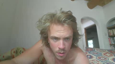 dreamy eyed lover online show from 09/15/25, 10:43