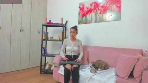 conni_f00x online show from 06/24/26, 07:24