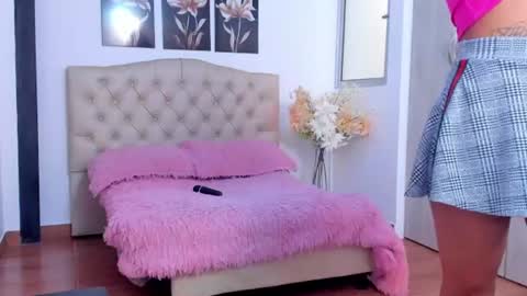 conni_f00x online show from 07/15/26, 09:42
